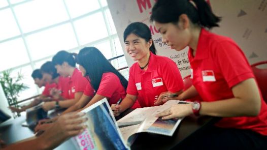 We really felt like we were celebrities at the book autograph session.